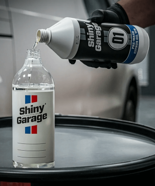 Alternative view of SHINY GARAGE Pre-Wash Concentrate TFR - 1L